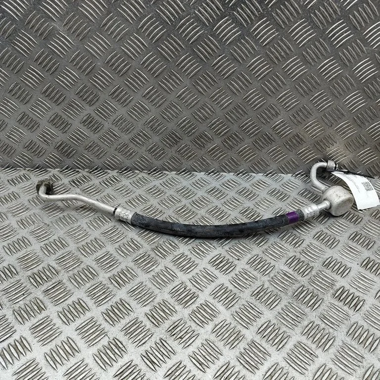Air conditioning (A/C) pipe/hose 8871148280