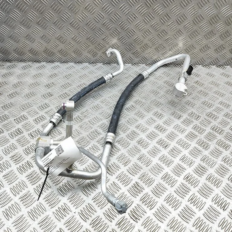 Air conditioning (A/C) pipe/hose 1N3816739