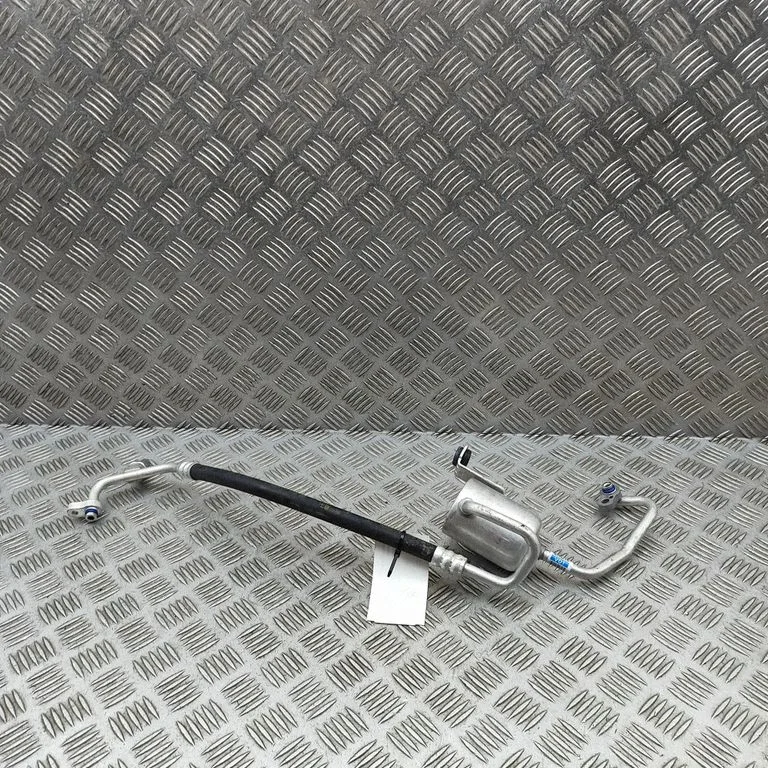 Air conditioning (A/C) pipe/hose 97762AO010
