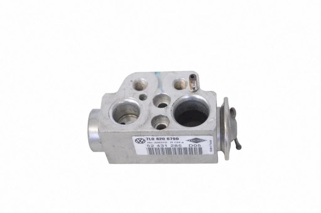 Air conditioning (A/C) pipe/hose – Volkswagen Touareg I (2002-2010)