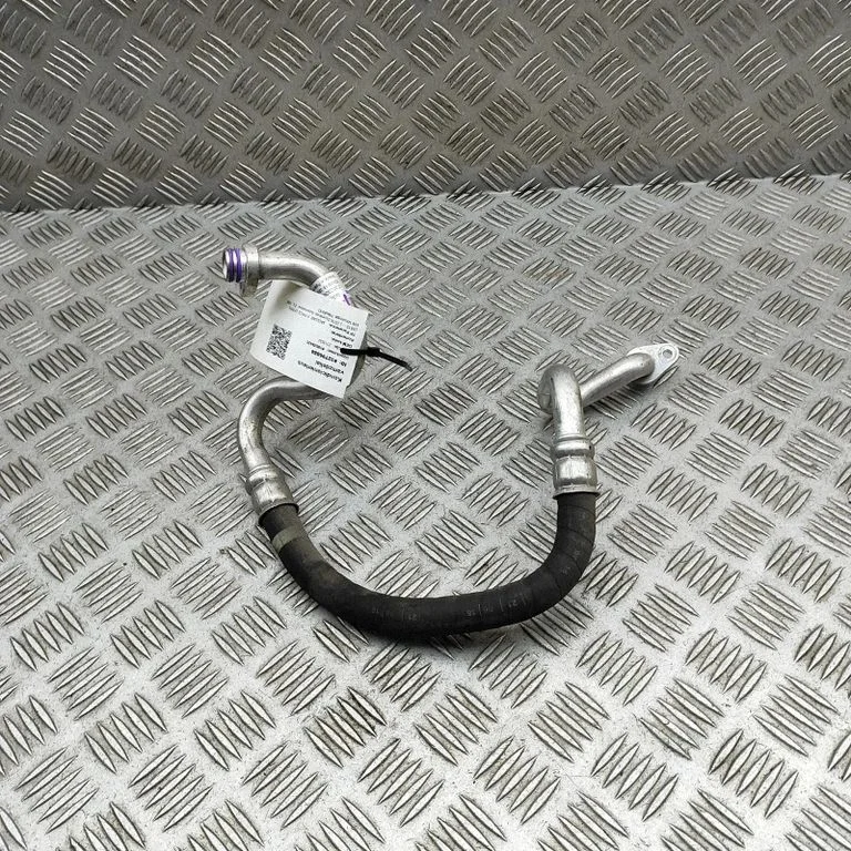Air conditioning (A/C) pipe/hose – Jaguar F-Pace (2016-)