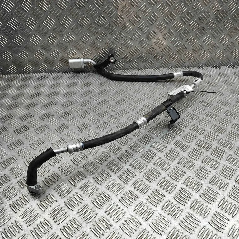 Air conditioning (A/C) pipe/hose SC2ES8108310