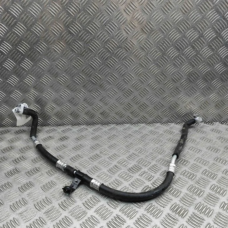 Air conditioning (A/C) pipe/hose SC2ES8108230