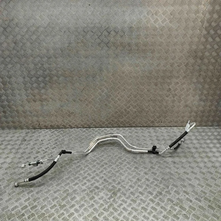 Kliimaseadme toru / voolik 8R0260696B