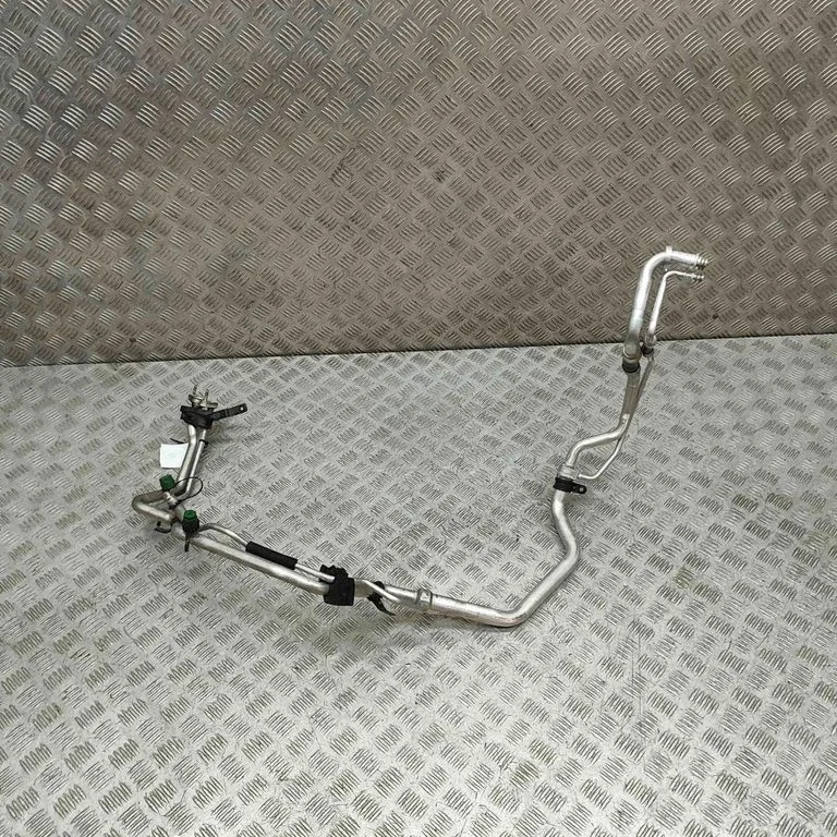 Air conditioning (A/C) pipe/hose CPLA19A834CE