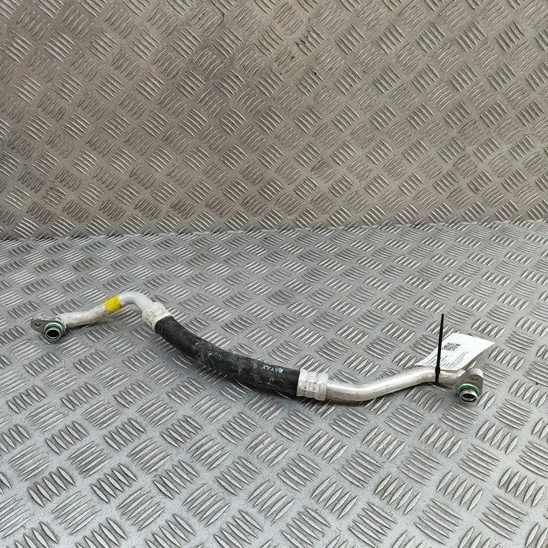 Air conditioning (A/C) pipe/hose 97764GI500