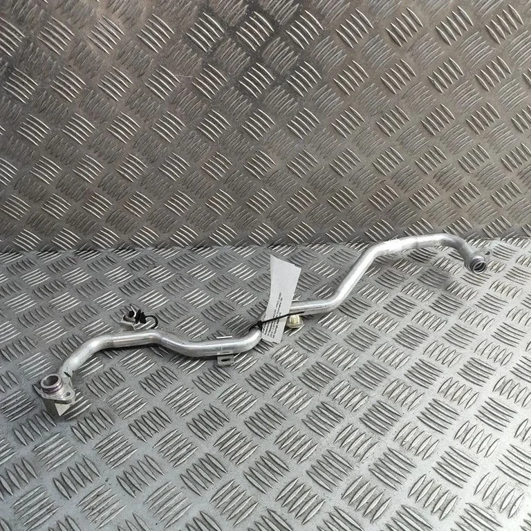 Air conditioning (A/C) pipe/hose T4K8919