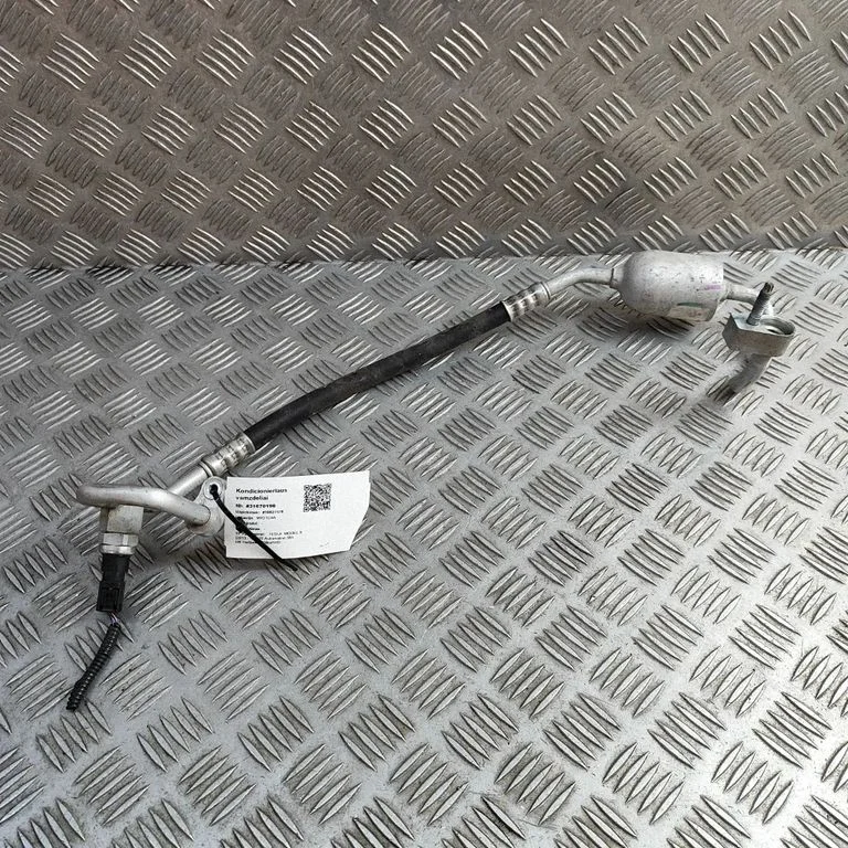 Air conditioning (A/C) pipe/hose 103219600E
