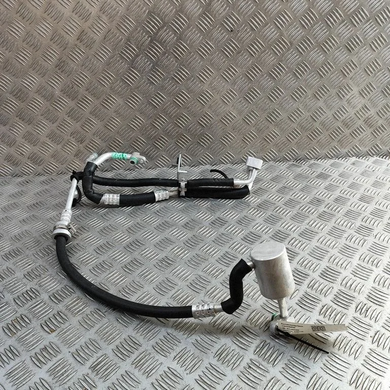 Air conditioning (A/C) pipe/hose EKEQ8108210