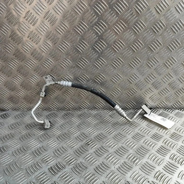 Air conditioning (A/C) pipe/hose 1EA816523E