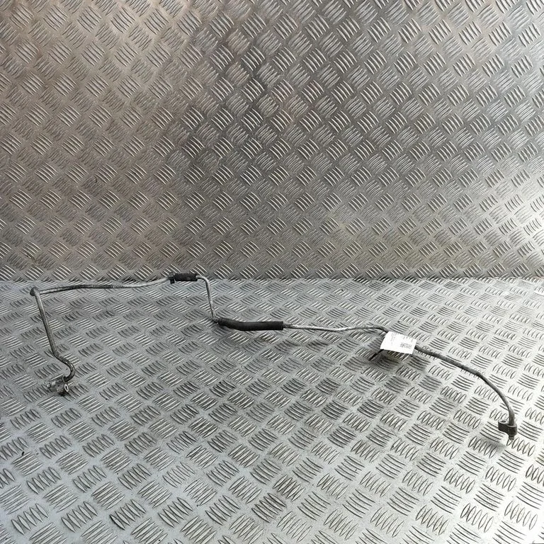 Air conditioning (A/C) pipe/hose MB899235
