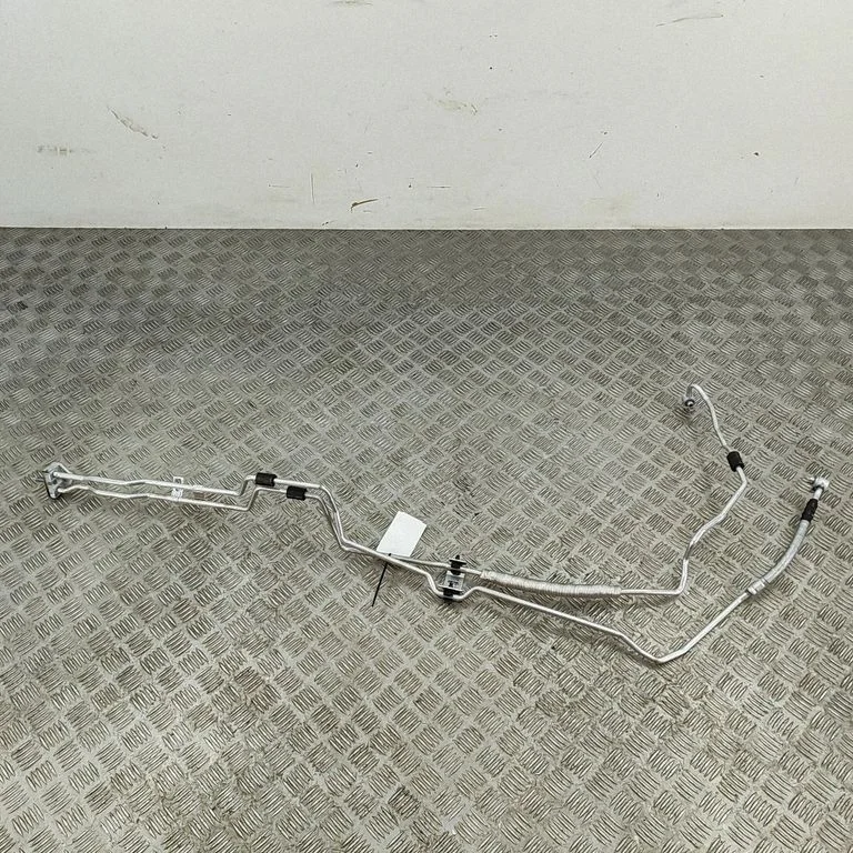 Air conditioning (A/C) pipe/hose 6993435