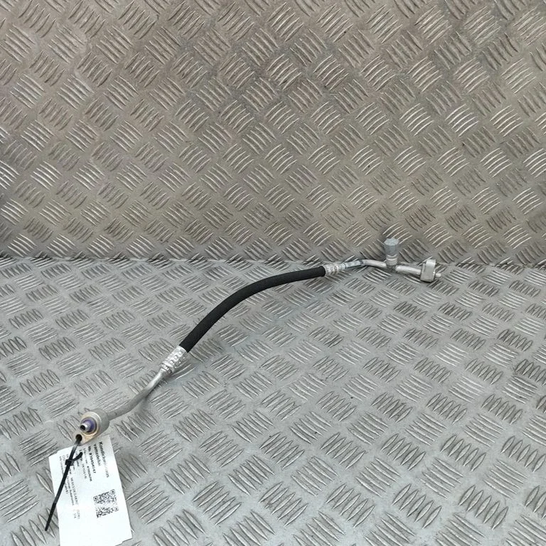 Gaisa kondicioniera caurule (-es)/šļūtene (-es) A2068309403
