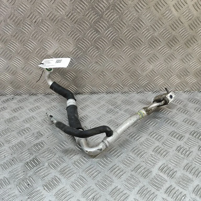 Przewody klimatyzacji F108FJDCA01