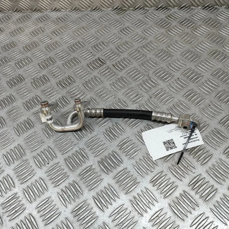 Gaisa kondicioniera caurule (-es)/šļūtene (-es) T691046B