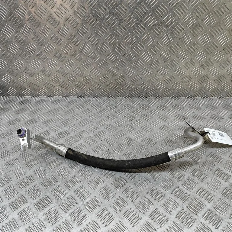 Kliimaseadme toru / voolik – Mercedes-Benz E-klass W213 (2016-)