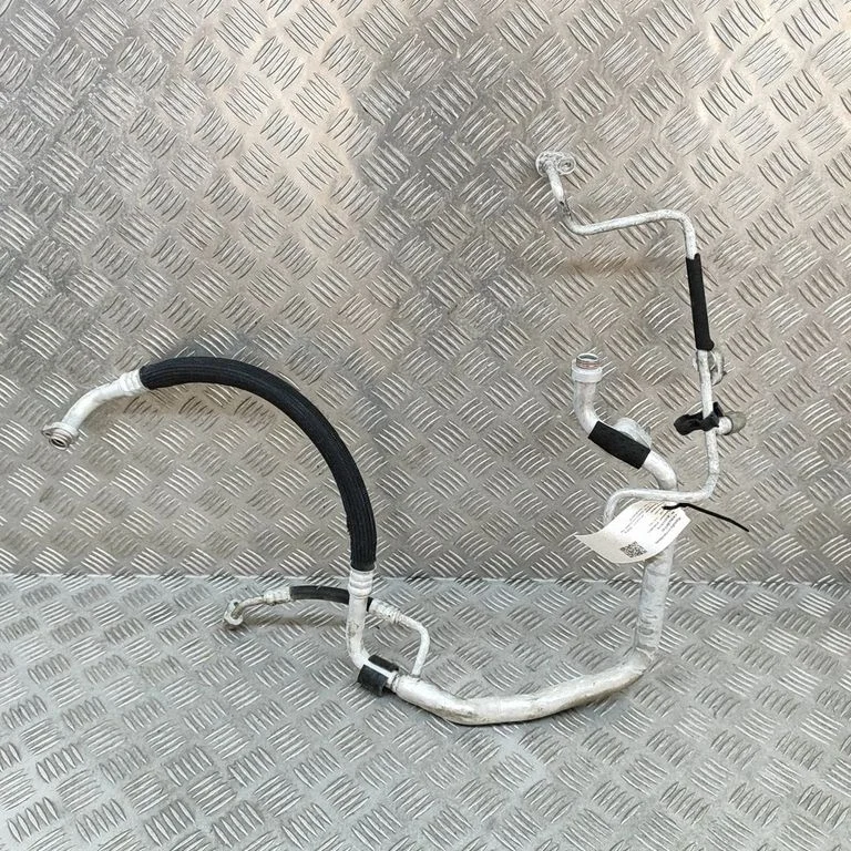 Air conditioning (A/C) pipe/hose F78505