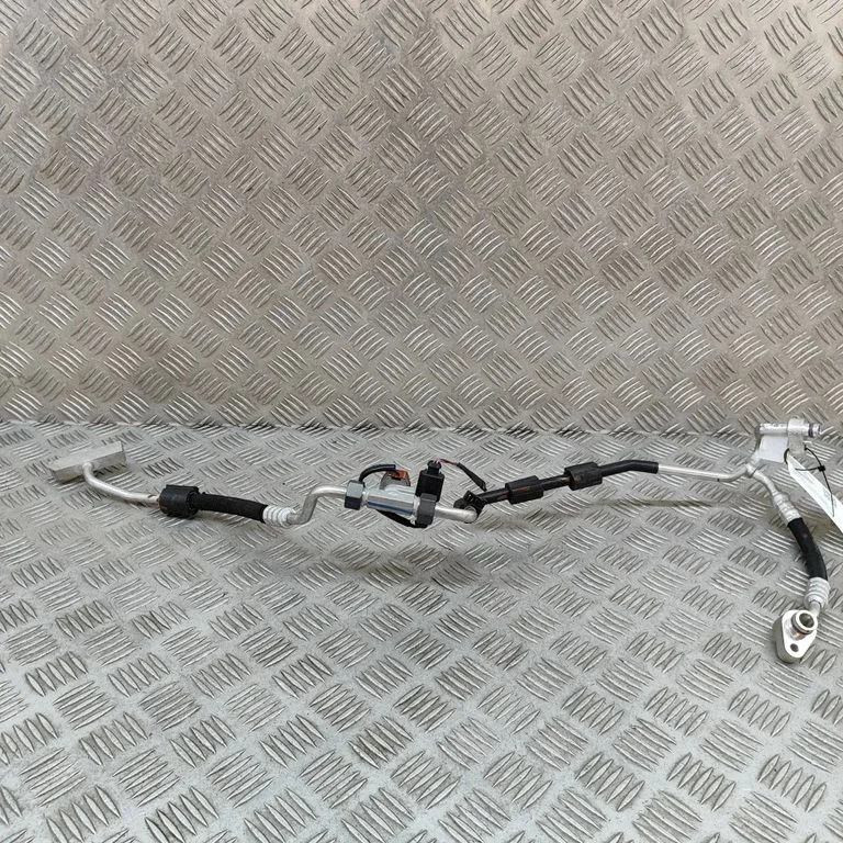 Kliimaseadme toru / voolik 4M2816720