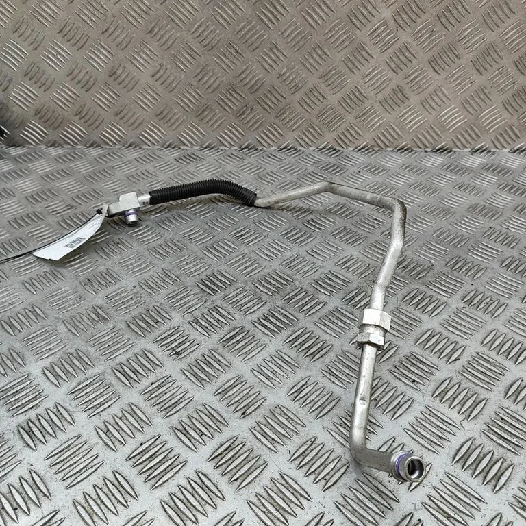 Air conditioning (A/C) pipe/hose 924443NL0B
