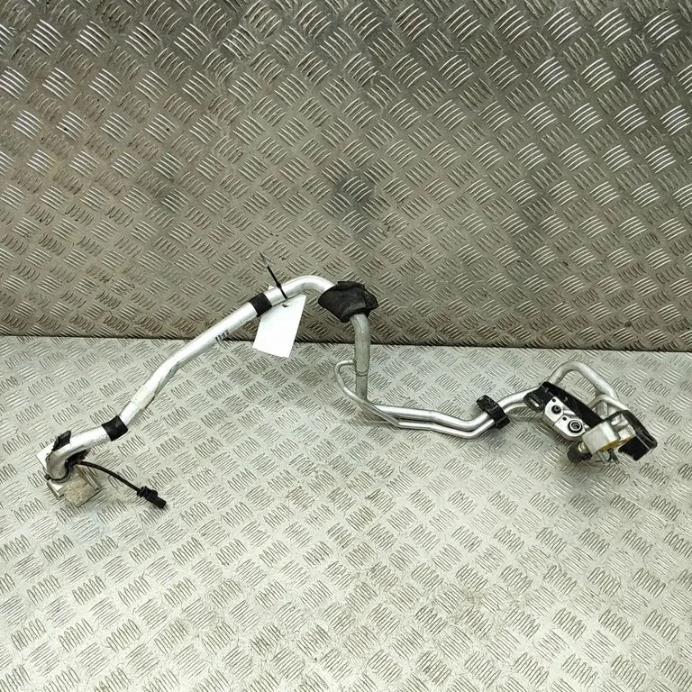 Air conditioning (A/C) pipe/hose 31694260