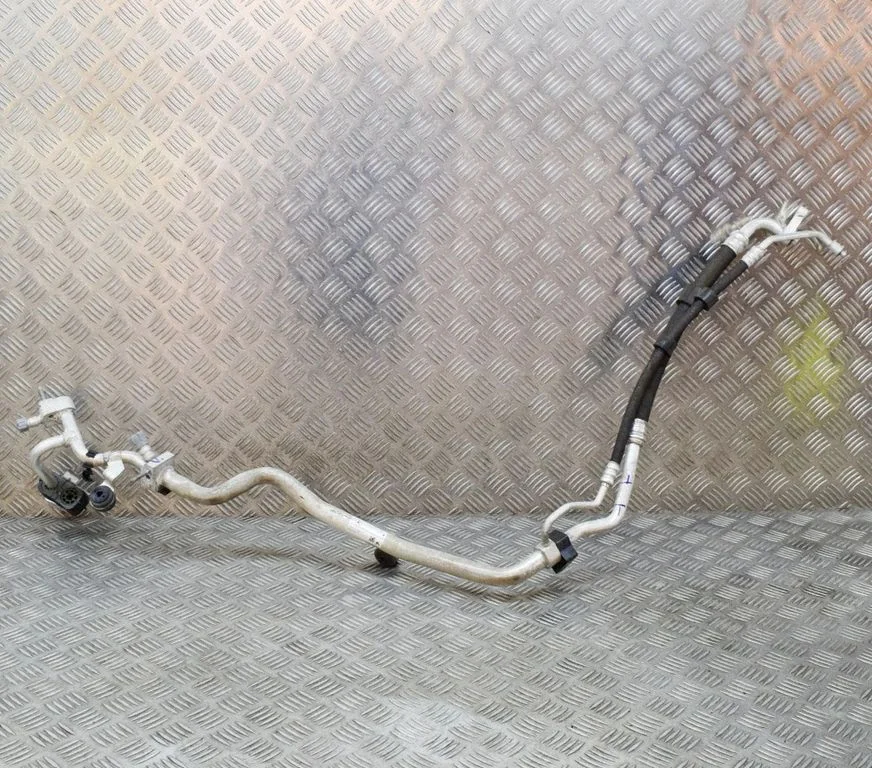 Air conditioning (A/C) pipe/hose A1678303303