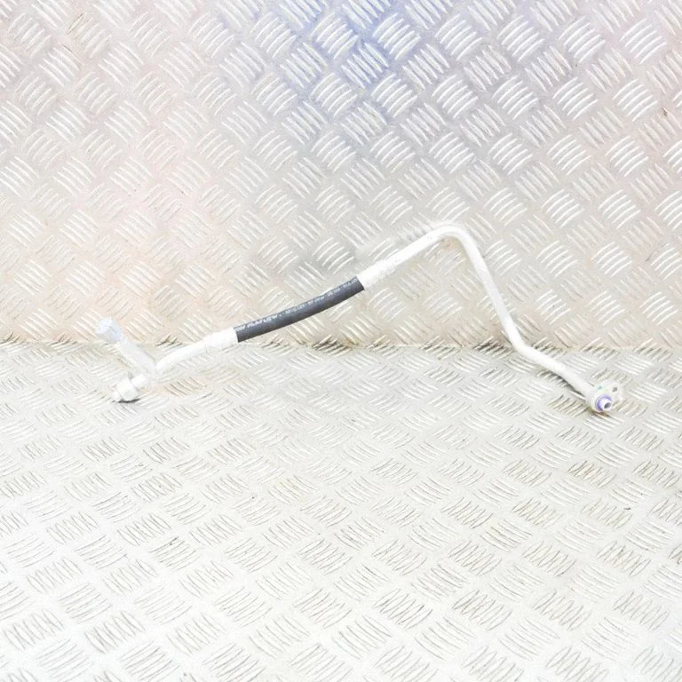 Air conditioning (A/C) pipe/hose 9335483