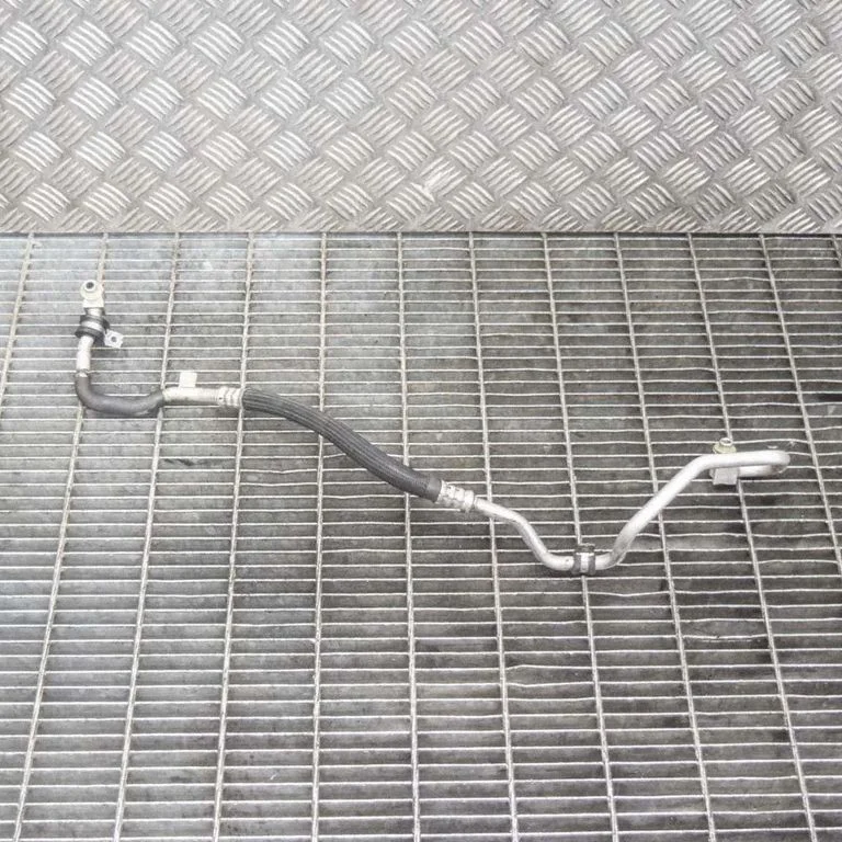 Air conditioning (A/C) pipe/hose 670005029
