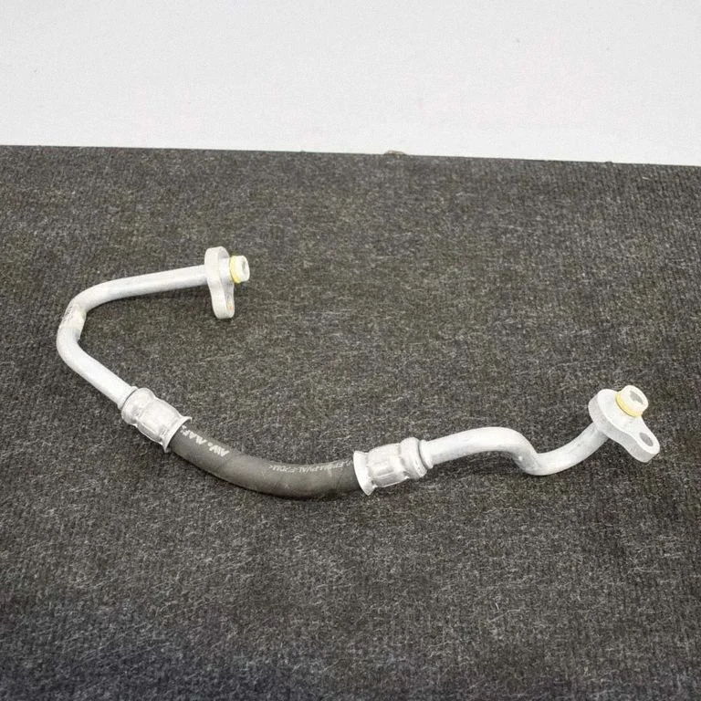 Air conditioning (A/C) pipe/hose 31390896