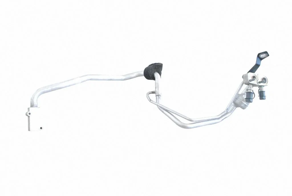 Air conditioning (A/C) pipe/hose