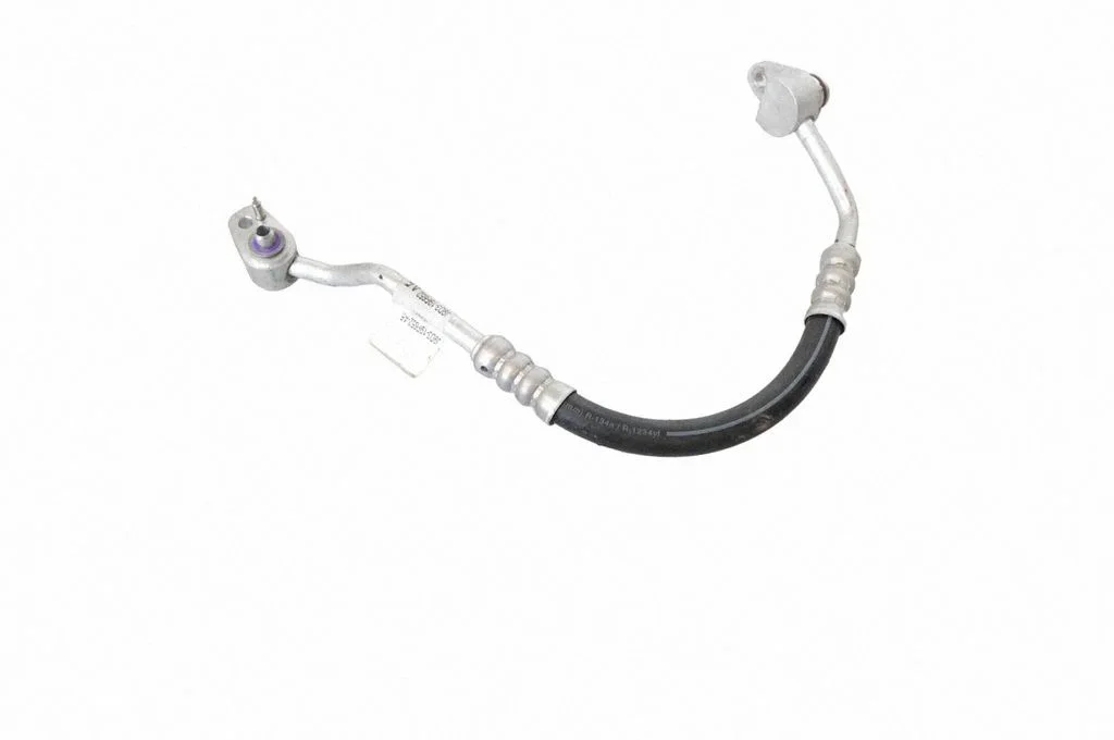 Air conditioning (A/C) pipe/hose J9D319F652A5