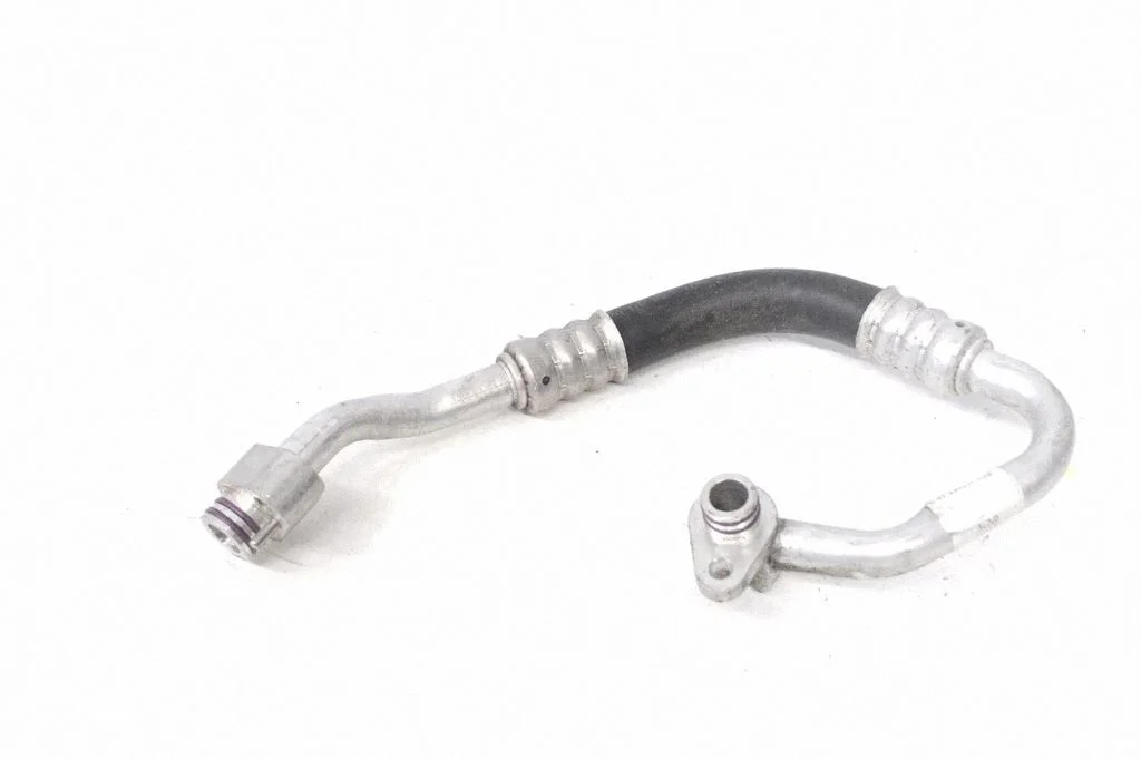 Air conditioning (A/C) pipe/hose J9D319F652A6