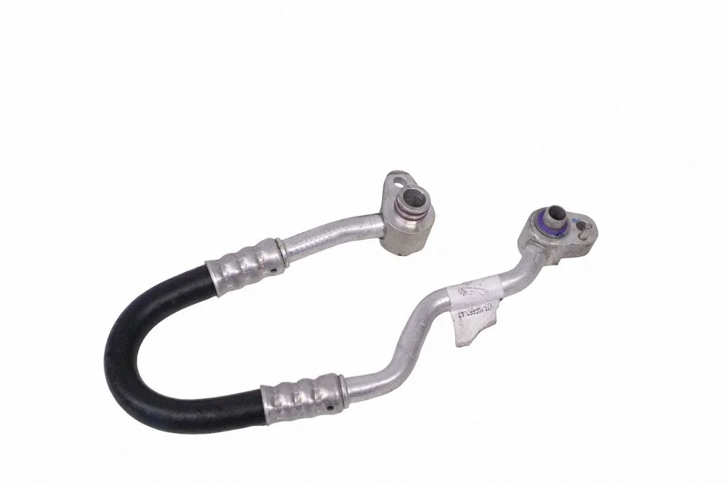 Air conditioning (A/C) pipe/hose J9D319F652A7