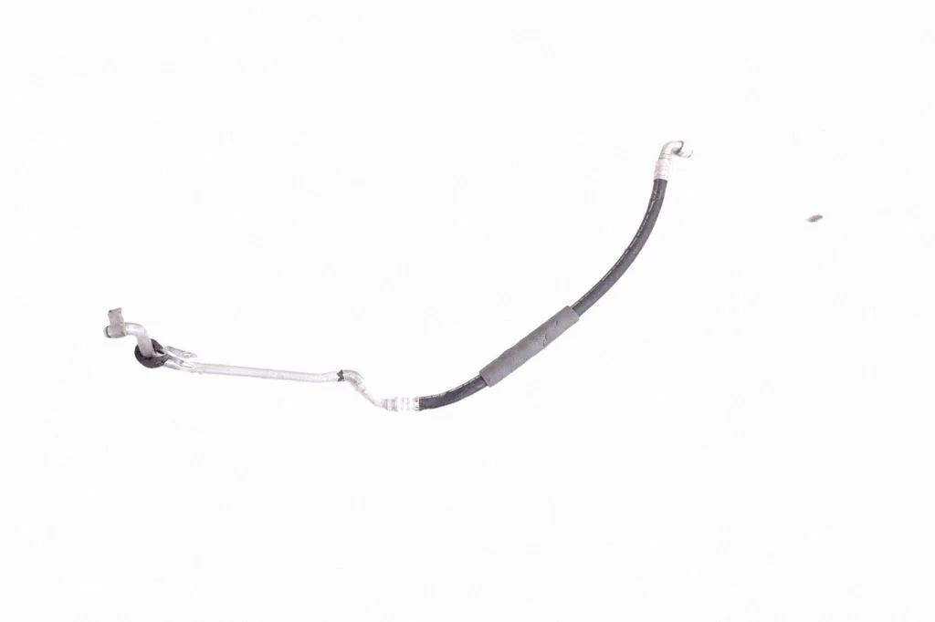 Air conditioning (A/C) pipe/hose