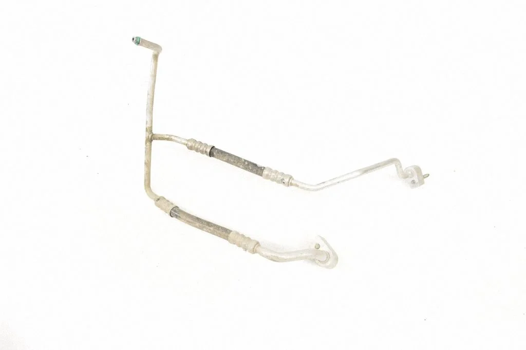 Air conditioning (A/C) pipe/hose