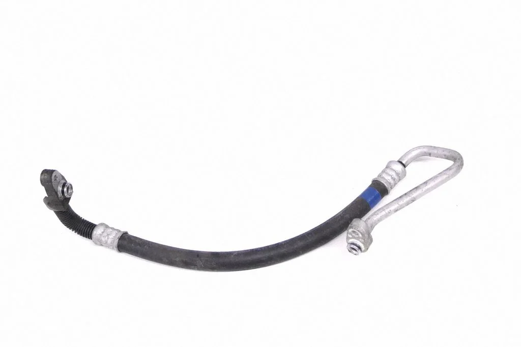 Air conditioning (A/C) pipe/hose – Toyota Prius (XW30) (2009-2015)