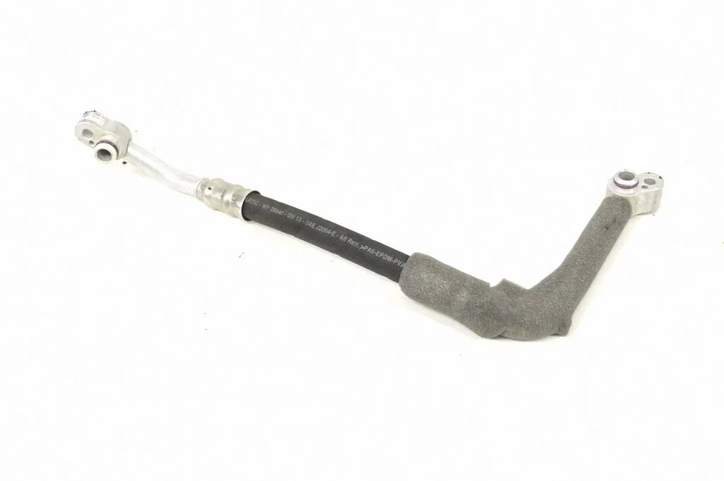 Kliimaseadme toru / voolik – Volkswagen Touareg II (2010-2018)