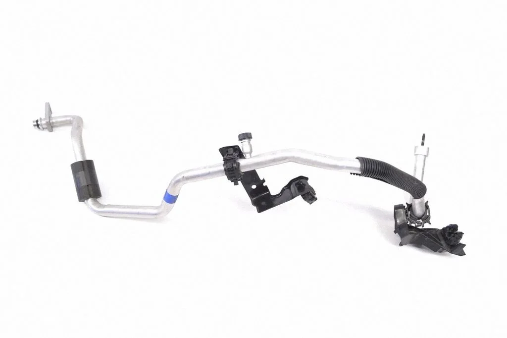 Air conditioning (A/C) pipe/hose
