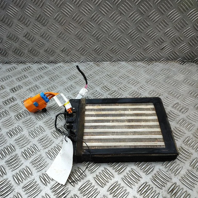Elektriskais salona krāsniņas radiators EKEA8107600A
