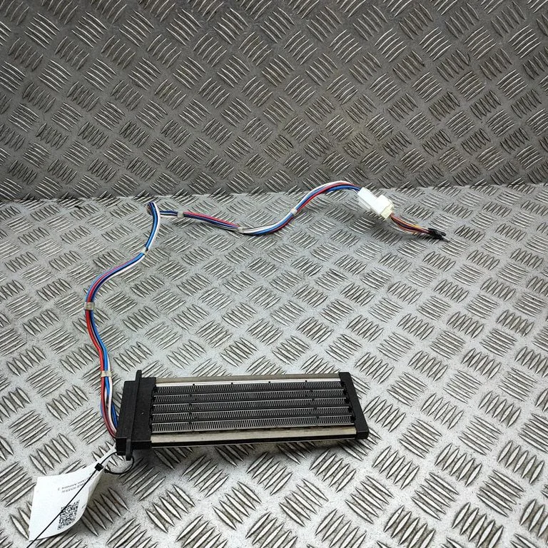 Elektryczna nagrzewnica kabiny CPLA18D652AA