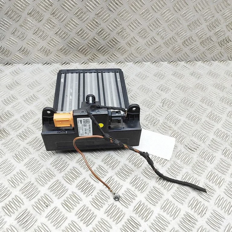 Elektriskais salona krāsniņas radiators – Audi Q4 e-tron (2021-)