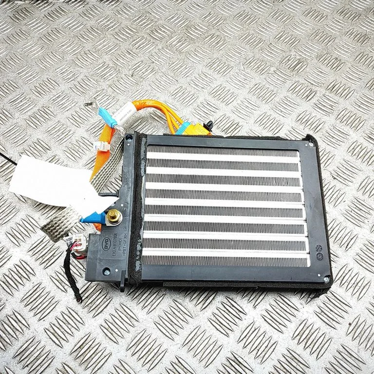 Elektriline salongi küttekeha radiaator