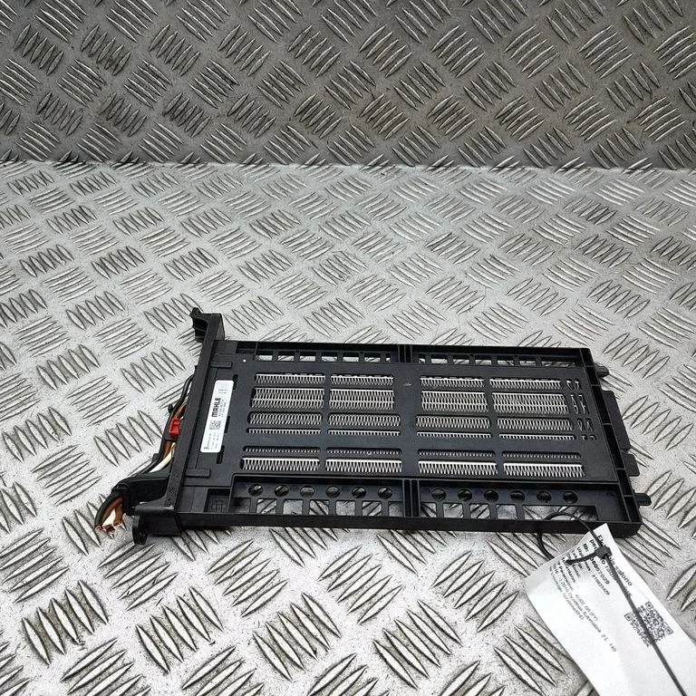 Elektriline salongi küttekeha radiaator – Audi Q5 SQ5 FY (2017-2025)