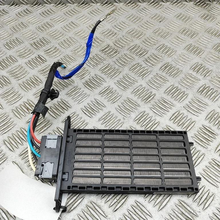 Elektriskais salona krāsniņas radiators 97192A6000