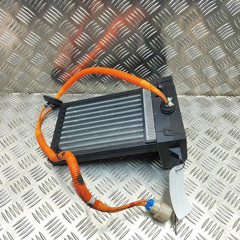 Elektriline salongi küttekeha radiaator – Tesla Model Y (2020-)