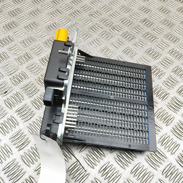 Elektriline salongi küttekeha radiaator – Volkswagen ID.4 (2020-)