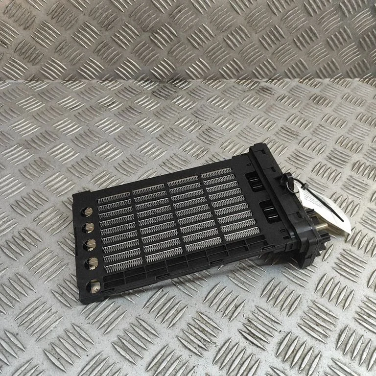 Elektriskais salona krāsniņas radiators 7P0963235