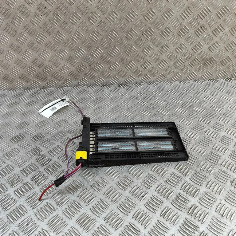 Elektriskais salona krāsniņas radiators LR447004