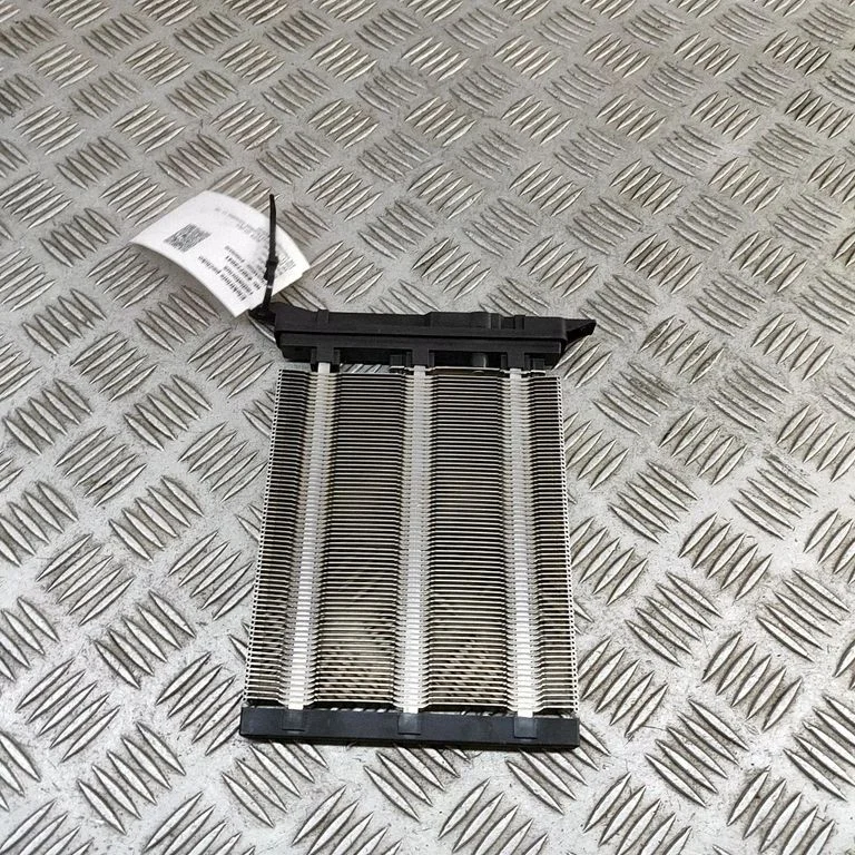 Elektriskais salona krāsniņas radiators 998739D