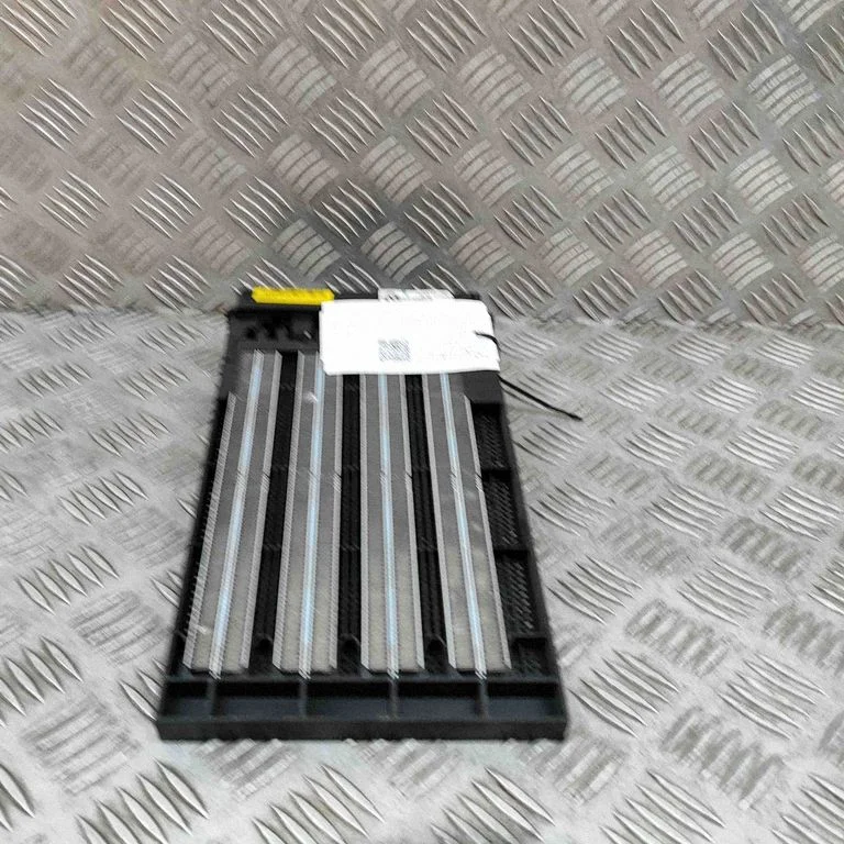 Elektriskais salona krāsniņas radiators 9163371