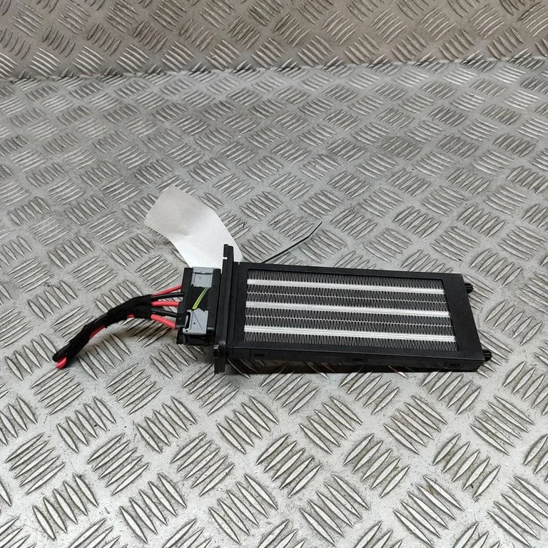 Elektriskais salona krāsniņas radiators EM2E8101354